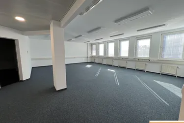 ALTMANNSDORFDER STRASSE: BÜRO / PRAXIS / KANZLEI HÖHE HETZENDOFER STRASSE