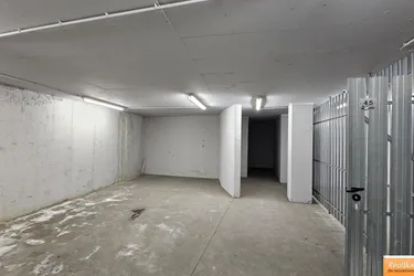 LAGERFLÄCHE IN DER BREITENFURTER STRASSE HÖHE HETZENDORFER STRASSE
