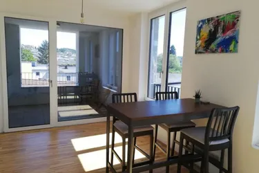 Expose Optimale barrierefreie Pärchenwohnung in ruhiger Zentrumslage, 2 Zimmer, große Loggia und TG Platz