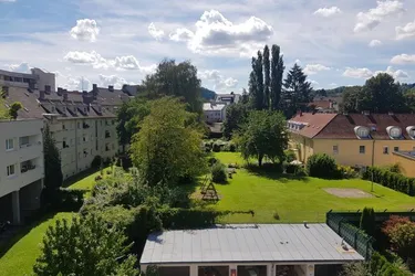 Toplage Urfahr! Ruhige 66 m² WNFL + 14 m² Terrasse, 3 Zimmer, Küche gegen Ablöse, optional Parkplatz im Innenhof!