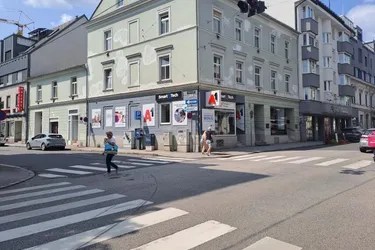 Geschäftslokal mit 74m2 Nutzfläche und ein Kleinteilelager mit 18m2 in sehr gut frequentierter Lage in Urfahr
