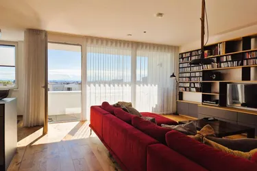 Traumhafte geförderte Familienwohnung in Leonding, voll möbliert! 112 m² inkl. Loggia, 4 Zimmer, oberster Stock, 2 Tiefgaragenplätze!