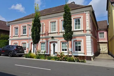 Wohn- und Geschäftshaus in Aschbach-Markt: Saniert, vielseitig &amp; sofort beziehbar...