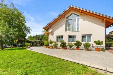 Gemütliches Wohnhaus in ruhiger Zentrumslage