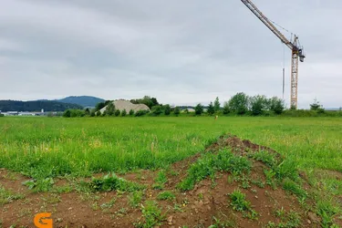 Neumarkt: Baurecht Gewerbegrund