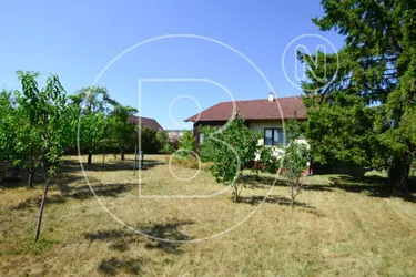 Hervorragender Baugrund mit Altbestandshaus!