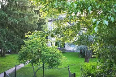 Hadersdorf! Nähe Schloss Laudon! Zwei Baugrundstücke am Waldrand!