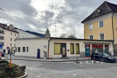 Vielseitige Gewerbefläche in zentraler Lage in Hall