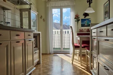NEUER PREIS - Charmante und helle Balkonwohnung mit Ausblick - AUGARTEN