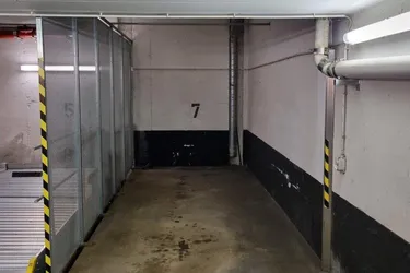 Tiefgaragenstellplatz in 1170 zu vermieten!