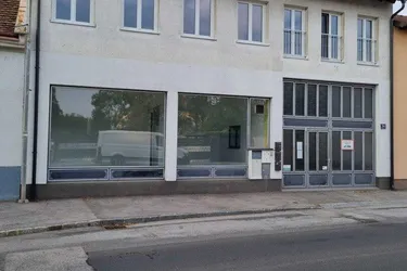 Geschäftslokal in Achau - 10 Minuten bis zur Wiener Stadtgrenze!