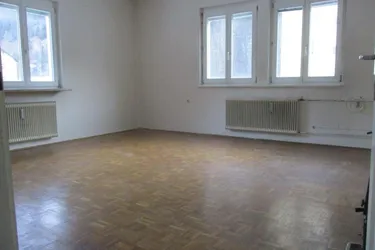 Expose Geräumige 2-Zimmer-Wohnung mit kleinem Balkon in Thörl !