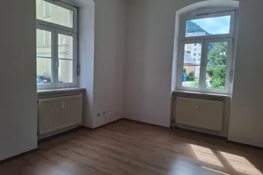 Unmöblierte 2-Zimmer-Altbauwohnung im Halbstock in Thörl nahe Kapfenberg zu mieten !