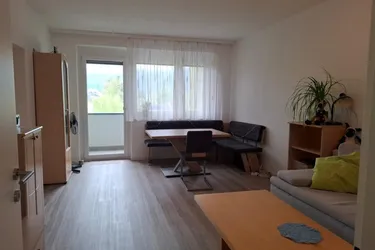 Preissenkung: Möblierte 3-Zimmer-Wohnung mit Loggia und Carport in Mürzzuschlag zu mieten !