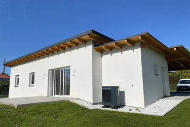 Schöner, barrierefreier Bungalow mit Grünblick