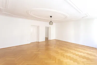 Repräsentative 3-Zimmer-Altstadtwohnung