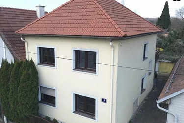Gepflegtes Wohnhaus in Ruhelage