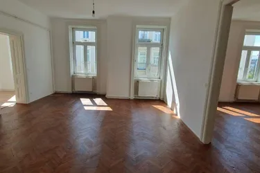 Wunderschöne Altbauwohnung in zentraler Lage in St. Pölten