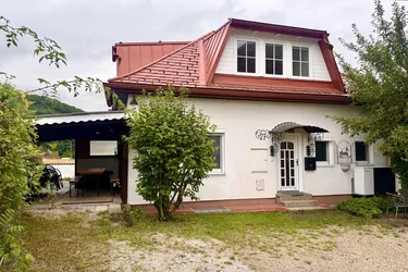 Urlaub, Ausblick, Investment – ein Haus am Traunsee.