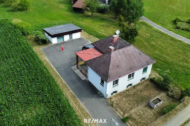 Gepflegter Bungalow auf dem Land mit großzügigem Grundstück