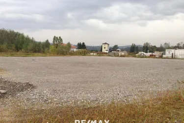 befestigter Lagerplatz in Tillmitsch zur Miete!