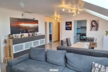„Traumhaftes Dachgeschoss-Highlight in Gralla!“ 4 Zimmer Garage und mehr...