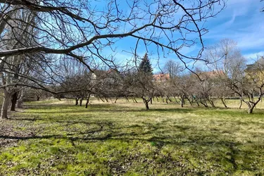 Sonniger Baugrund im Kerngebiet, Gewebe- und Wohnnutzung