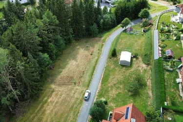Baugrundstück mit Freiland im Feriengebiet