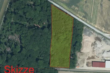 Großzügige Gewerbeimmobilie in Oberschwarza