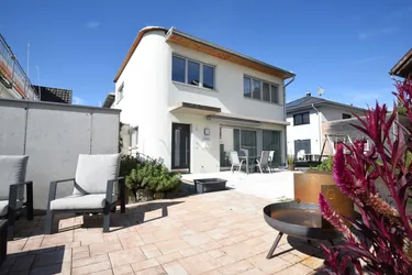 Expose Lustenau: Modernes, neuwertiges und energieeffizientes Haus zu verkaufen