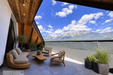 NAHE INNSBRUCK: Repräsentative 4-Zimmer-PENTHOUSE-Wohnung mit zusätzlicher offener Galerie und über 100m² Terrassenfläche zu kaufen!