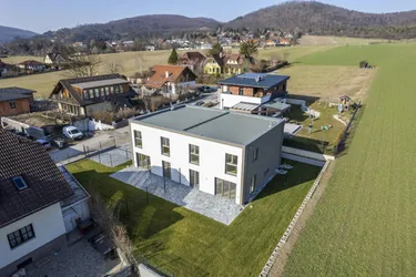 Expose ALLAND - WUNDERSCHÖNE DOPPELHAUSHÄFTE MIT SONNIGEM GARTEN