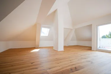 MODERNES BÜRO MIT TERRASSE IN ST. PÖLTEN