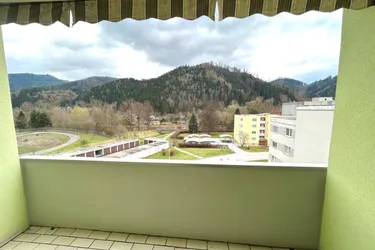 3-Zimmer-Wohnung mit Loggia im Stadtteil Hafendorf