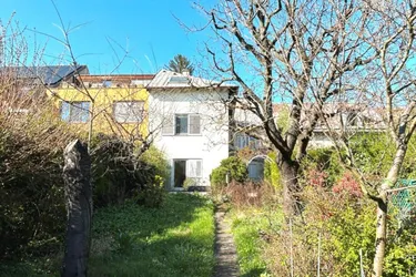 Grundstück in Einfamilienhaussiedlung „Friedenstadt“ mit Altbestand