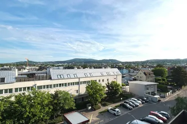 Wohnung mit 22 m² Loggia und schöner Fernsicht
