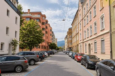 Abschließbare Garagenbox in zentraler Lage von Innsbruck zu verkaufen!