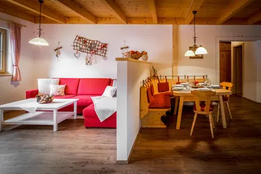 Touristische Vermietung! Möbliertes 3-Zi. Appartement | Ski-In &amp; Ski-Out