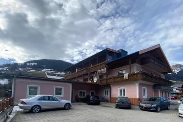 Sichere Kapitalanlage in unsicheren Zeiten: Vermietete 4-Zimmer-Wohnung in Bad Hofgastein mit Stellplatz