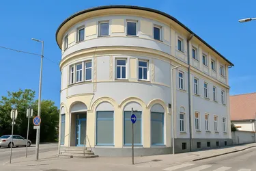RENDITEOBJEKT - Prominente Lage - ca. 343m² Grund - ca. 554m² NFL - ca. € 36.000,-- Netto-Jahresertrag ab 2026 - Indexiert und VOLLVERMIETET