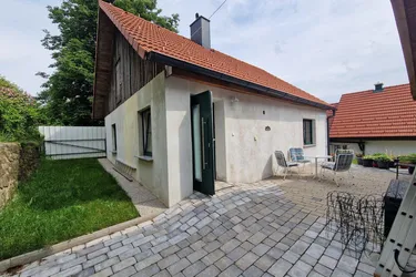 IHR NEUER LIEBLINGSPLATZ ! ROMANTISCHES BAUERNHAUS zu VERMIETEN - IDEAL für SINGLES/PÄRCHEN !