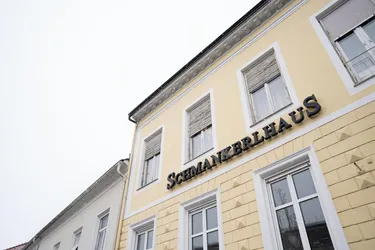 Wunderbare Geschäftsfläche direkt am Hauptplatz in Feldbach ...!