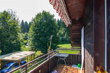 Feistritz im Rosental: Wohnung mit Balkon, voll möbliert und Gartenanteil im Ferienparadies