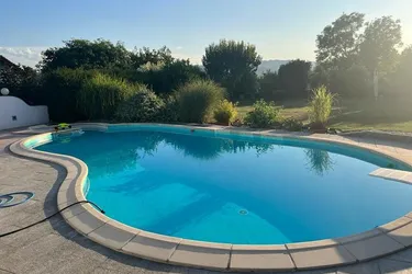 PRESTIGE FAMILIENHAUS MIT POOL &amp; TRAUMHAFTEN GARTEN LOOSDORF