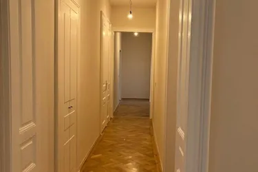 Großzügige Büroflächen insgesamt 828,75 m² in repräsentativem Stilaltbau in Toplage des 1.Bezirks!