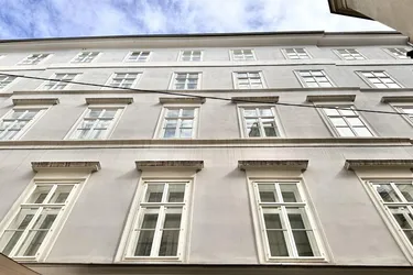 Historisches Zinshaus mit Entwicklungspotenzial in Wien 15 ++ Wertsteigerung durch Leerstandsmanagement und Dachausbau