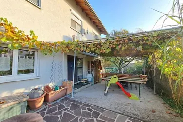 Expose Geräumige Doppelhaushälfte mit Einliegerwohnung und großem Garten in Lustenau!