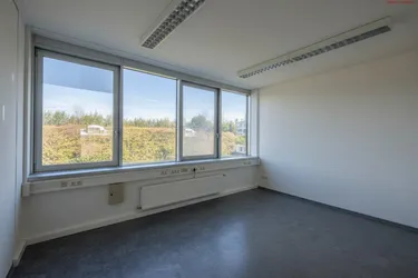 MICRO-Praxis-/Ordinations/Bürofläche - garantiert bestes Preis-/Leistungsverhältnis - direkt neben dem (Vital- u. Einkaufs-)Zentrum Muldenstraße