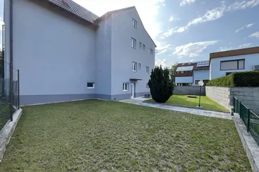 Teilsaniertes Mehrfamilienhaus mit Potential in Pottschach