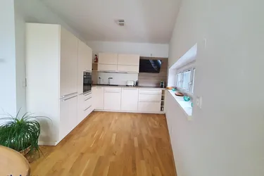 Expose 2-Zimmer Wohnung - GERASDORF bei WIEN!! Behagliche HEIMlichkeit